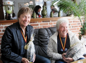 10.05.09-Geschenke von den Fans-03