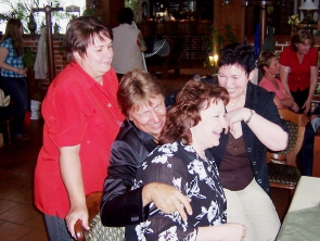 10.05.09-Fotos mit Fans-04